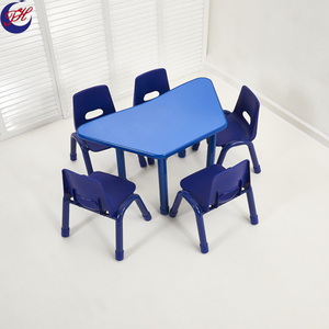 Set Tavolo e Sedie Colorati per Bambini, Mobili Robusti per Asili e Scuole, Colorati e Versatili - Product Image 6