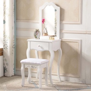 Modernes Schminktisch-Set im Französischen Stil in Weiß mit Dreifach-Spiegel und Hocker für die Wohnung, aus Holzwerkstoffplatte - Product Image 2