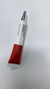 Crème hydratante apaisante Medicubbe de haute qualité, rafraîchissante, <span class=keywords><strong>anti</strong></span>-rougeurs et soulageant les rougeurs. Convient aux peaux sensibles. - Product Image 5