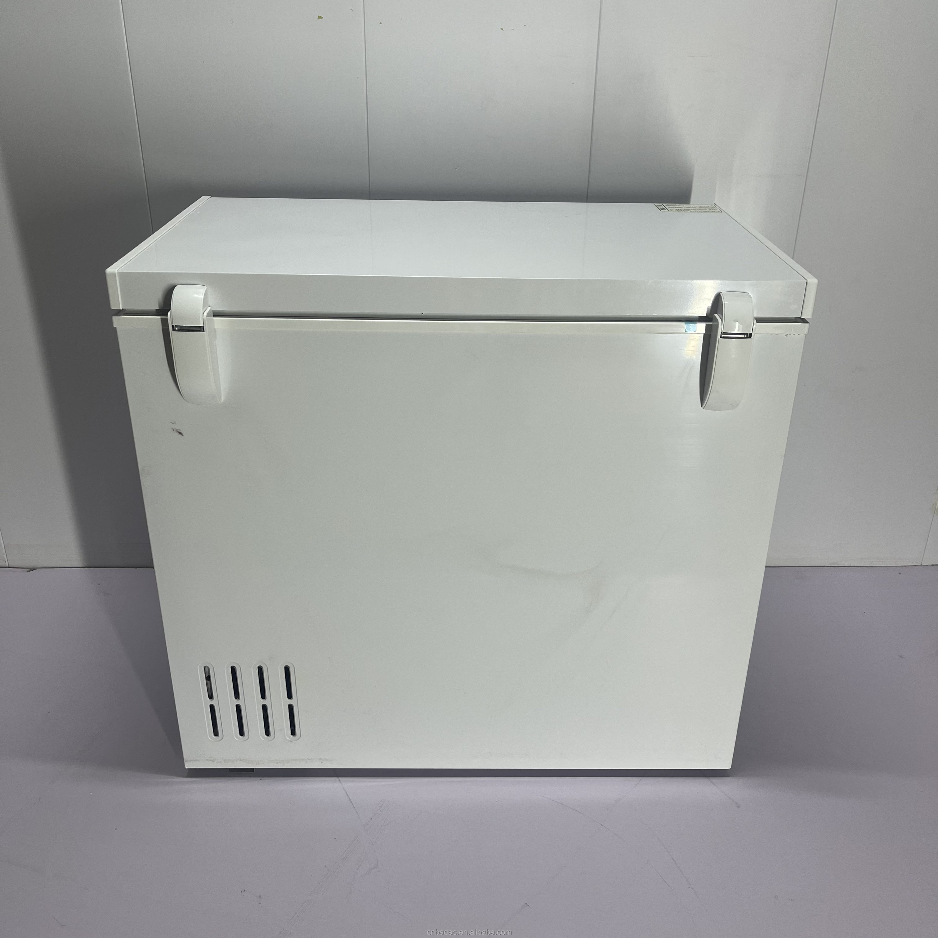 Chigo 228 Litre Commercial Chest Deep Freezer - Manual Defrost