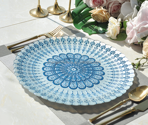 Assiettes de présentation en <span class=keywords><strong>verre</strong></span> gaufré à bord festonné orné de dentelle pour la décoration de mariages et d'événements - Product Image 5