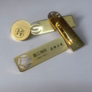 Insigne personnalisé d'aimant de broche d'employé d'étiquette de nom de bureau de société - Product Image 1