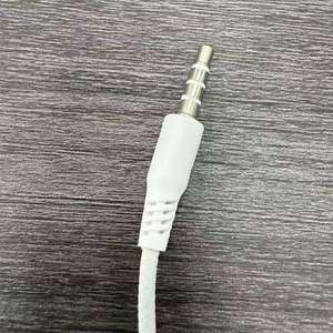 Meilleurs <span class=keywords><strong>écouteur</strong></span>s filaires 3,5 mm <span class=keywords><strong>avec</strong></span> <span class=keywords><strong>micro</strong></span>, casque de <span class=keywords><strong>bureau</strong></span> personnel, vente <span class=keywords><strong>en</strong></span> <span class=keywords><strong>gros</strong></span> d'usine, <span class=keywords><strong>écouteur</strong></span>s personnalisés 6u - Product Image 4