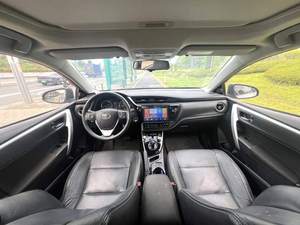 Toyota <span class=keywords><strong>Corolla</strong></span> <span class=keywords><strong>2020</strong></span> Híbrido Enchufable (PHEV) de Doble Motor E+ 1.8 Comfort CVT, Sedán Usado con Emisión Euro V y Faros LED - Product Image 6
