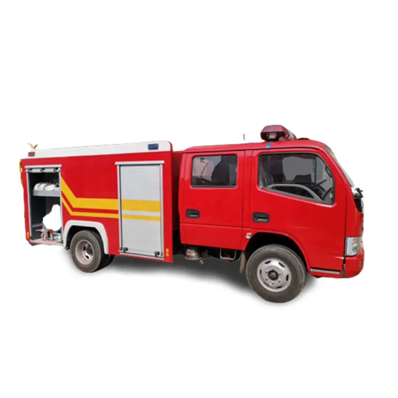 Offre Spéciale CLW 5cbm 4*2 conduite à gauche ou conduite à droite de lutte contre l'incendie camion télescopique de boom camion de pompier