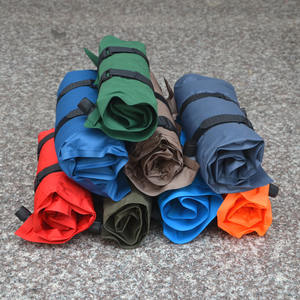 Oreiller gonflable portable 28x26x14cm, rectangulaire, en polyester, pour le voyage, le camping, le sommeil, pliable, léger, pour une utilisation en extérieur - Product Image 1