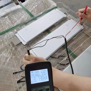 แบตเตอรี่ใหม่เอี่ยม E63B N21 NCM 3.63V 3.7V 60Ah 63Ah แบบ Pouch Cells พร้อมหูเชื่อมด้านตรงข้าม สำหรับรถยนต์นิสสัน ลีฟ - Product Image 4