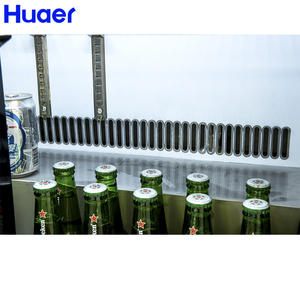 Réfrigérateur-congélateur de bar à trois portes vitrées pour comptoir - Product Image 4