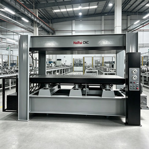 Presse thermique à panneaux avec cadre hydraulique pour le façonnage de surfaces en <span class=keywords><strong>bois</strong></span> reconstitué et le revêtement de meubles en <span class=keywords><strong>bois</strong></span> - Product Image 1