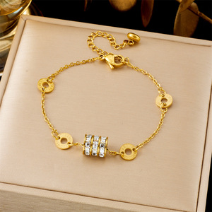 Pulsera MW 2025 Vintage de Zirconia, Chapada en Oro de 18K, de Acero Inoxidable, con Forma de Corazón, Números Romanos, Cuadrado, Cinco Flores y Estrella - Product Image 5