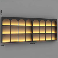 Étagère à vin moderne en grille arquée avec éclairage LED, étagère murale pour spiritueux, rangement à vin en métal haut de gamme pour bar commercial