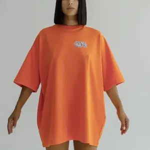 Europäisches und amerikanisches sexy heißes mädchen aufkleber gedruckter rundhalsausschnitt t-shirt sommer neues hochwertiges design lose freizeitmode