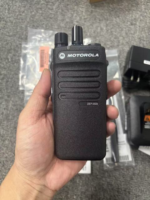 MOTOROLA Walkie Talkie Long Range DGP 5050e Digital Radio for Forestry