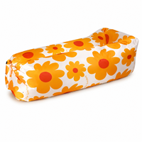 Canapé gonflable extérieur moderne et minimaliste à motif à carreaux, jaune et blanc, pliable, portable, lit d'air, tapis de camping uni