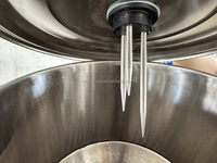 Machine de remplissage et de capsulage de bouteilles de développeur liquide de crème de crème de cheveux permanente de charme de couleur de salon