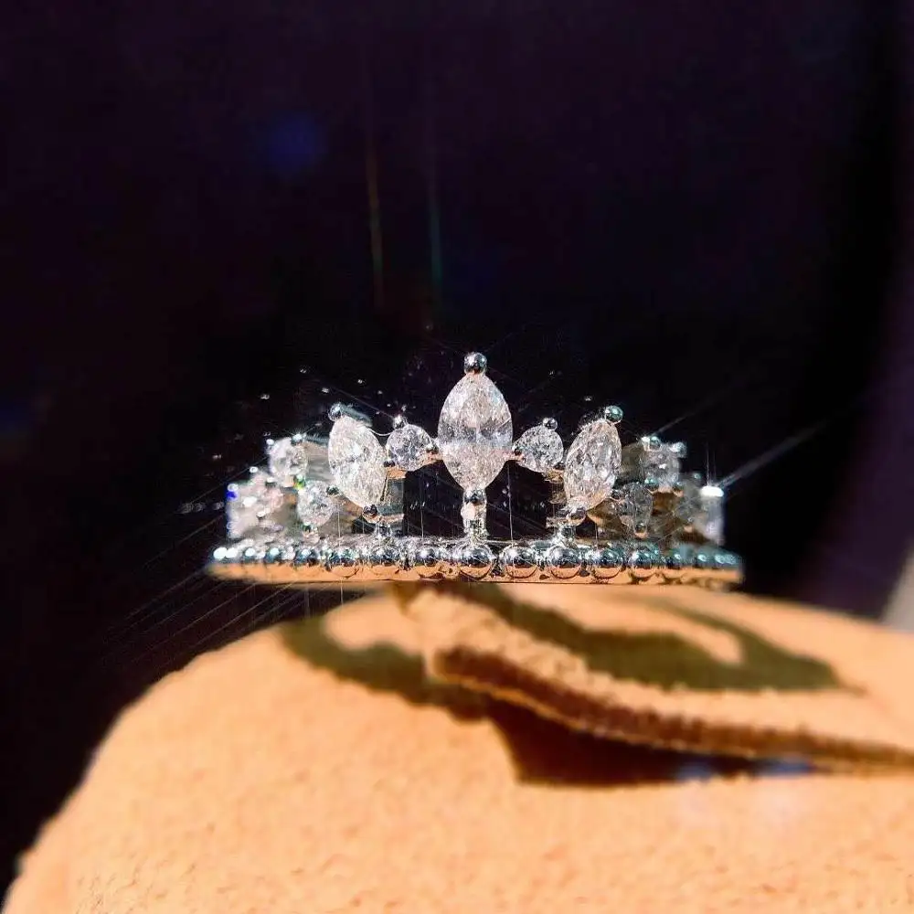 उच्च गुणवत्ता गहने क्राउन आकार के छल्ले महिलाओं 2020 के लिए 18K ठोस सोने प्राकृतिक हीरे की शादी की अंगूठी