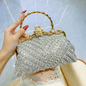 PLAYMAX PM059 Sacs de soirée classiques de luxe personnalisés scintillants, sacs de banquet colorés avec chaîne en strass, matériau PU, fermeture magnétique - Product Image 1