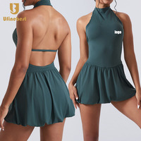 Rok Golf Tenis Kerah Tinggi Cepat Kering Bernapas Model Mengembang Gaun Olahraga Yoga Wanita Logo Depan Custom