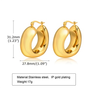 Boucles d'oreilles épaisses en fil d'acier inoxydable plaqué or 18 carats avec zircon, étanches, pour femme, idéales pour un mariage - Product Image 5