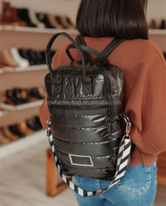 Quiltd tas selempang anggur, ransel pembawa 2 botol dengan bantalan tebal dan Tote anggur terisolasi ringan - Product Image 3