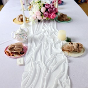 Chemin de table personnalisable en <span class=keywords><strong>gaze</strong></span> de soie de lait à motif uni, <span class=keywords><strong>double</strong></span> face, plissé, style nordique, pour mariage et fête - Product Image 3