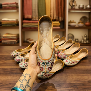 BS INTERNATIONAL Chaussures de course/de marche traditionnelles en cuir véritable pour femmes, tendance mode, avec bande élastique, taille et couleur personnalisables - Product Image 1