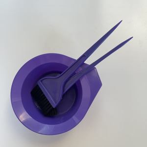 Conjunto de 4 Peças Personalizáveis de Tigela e Pincel para Mistura de Tintura de Cabelo com Cores Personalizadas para Acessórios de Estilização de Cabelo - Product Image 2