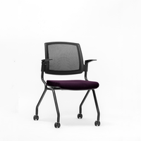 Chaise de bureau pliable en tissu filet pour salle de formation commerciale avec roulettes en PU pour conférence