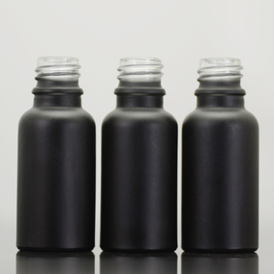 <span class=keywords><strong>Bambou</strong></span> <span class=keywords><strong>noir</strong></span> rond 5ml 10ml 15ml 20ml 30ml 50ml 100ml d'huile de massage étanche compte-gouttes en verre bouteille d'huile à barbe/bouteille en verre - Product Image 4
