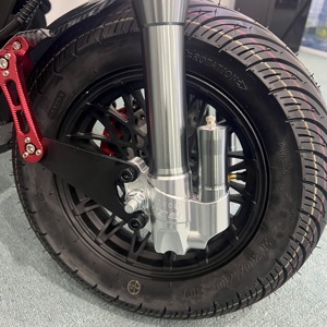 Trottinette Électrique Adulte Puissante NFC 2025, Moteur QS Racing 72V 15000W, Autonomie 150-180KM, Batterie 60Ah, Roues 16 Pouces G13, Modèle 2025 Personnalisable, Vente Chaude - Product Image 6