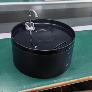 Fuente de Agua Circulante para Mascotas con Reducción de Ruido, Filtro Extraíble, Bebedero para Perros y Gatos - Product Image 5