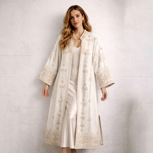 Veste longue en coton blanc brodé de luxe pour femmes, col montant, motif floral bohème, manches longues, vêtement d'extérieur pour l'hiver - Product Image 1