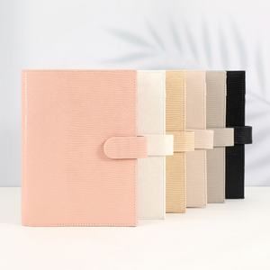 Cartera con Carpeta A5 TK Etsy Best Seller Lizard con Hoja Separadora, Inserto y Sobre para Efectivo, Disponible como Cubierta Personalizada para Agenda/Planificador - Product Image 1