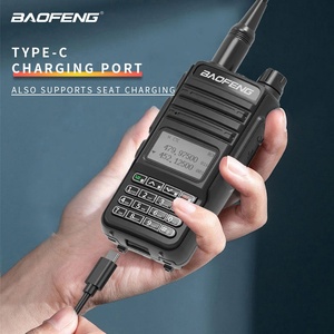 Radio Bidireccional Analógica de Seis Bandas BFRD-K5 VHF/UHF 5W 999 Canales de Largo Alcance Walkie Talkie Portátil con Carga Tipo-C - Product Image 3
