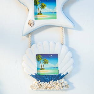 Cadre photo en bois blanc irrégulier 7x7cm, peint, à suspendre, pour salon, chambre, bureau - Product Image 1