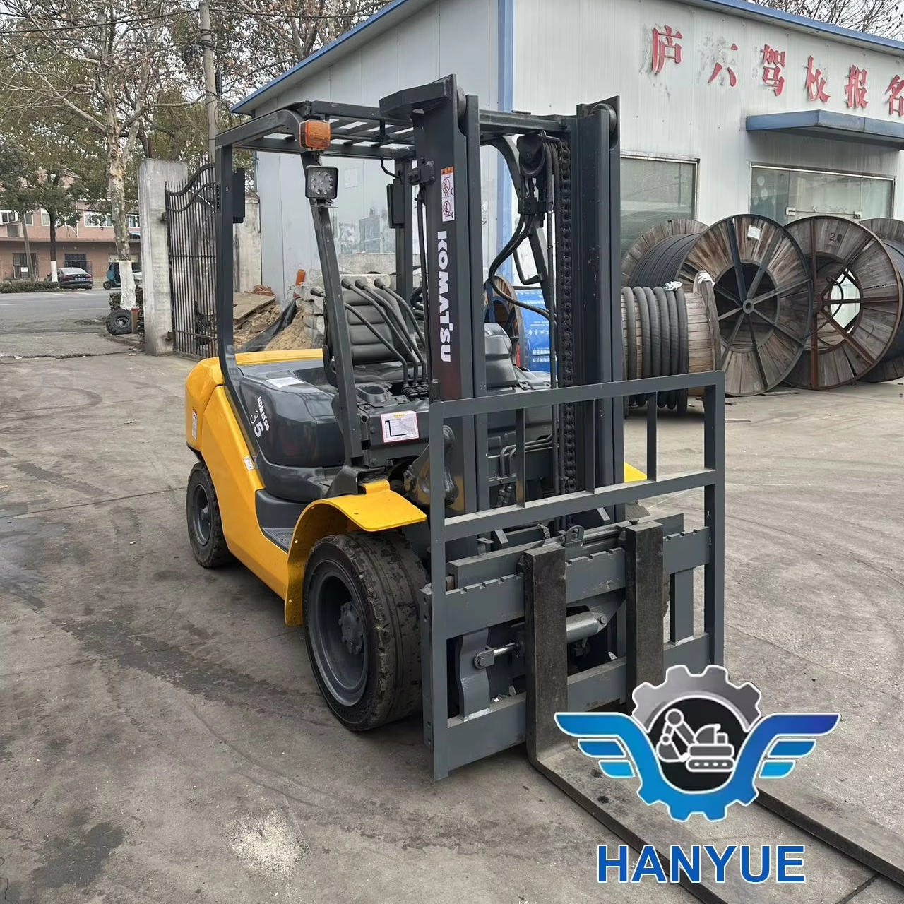 In Stock 3.5 ton Komatsu Forklift Low Fuel Consumption | Alibaba.com