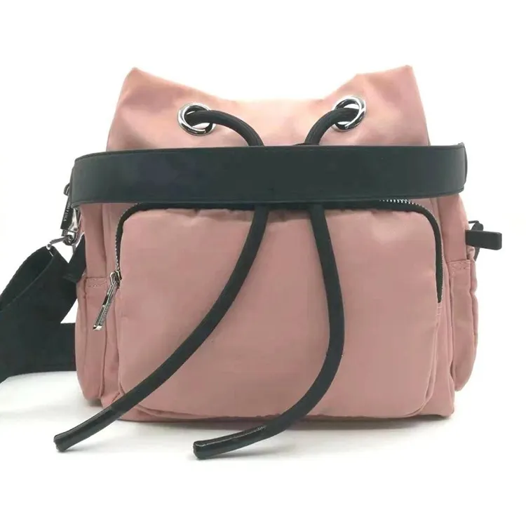 Оптовая продажа, высококачественные женские водонепроницаемые нейлоновые холщовые сумки-мессенджеры с логотипом на заказ для женщин