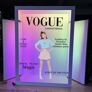 ขายส่งพร้อมแพ็คเกจกล่องใส่แบบมีล้อ โฟโต้บูธสไตล์ Vogue สำหรับสตูดิโอ โซเชียลมีเดีย วิดีโอ เทคโนโลยีขั้นสูง ภาพสวยงามน่าทึ่ง - Product Image 1