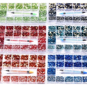 Oleeya – Boîte de strass fantaisie 3D en or de haute qualité pour nail art, décorations en cristal, strass en forme de pierre/strass en forme d'ongle, ensemble de strass Ki - Product Image 1