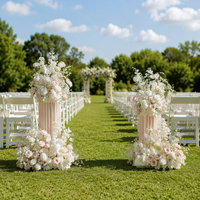 Décoration florale de luxe pour allée de mariage, chemin de table rose clair et blanc, arrangement floral en soie avec gypsophile pour événements