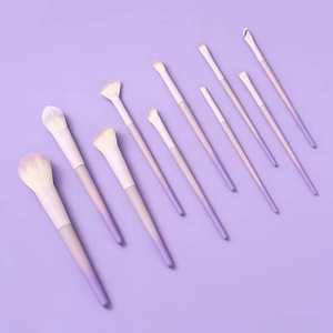 Ensemble de 10 pinceaux de maquillage violet dégradé, manche en bois, virole en aluminium, pinceaux doux pour poudre et fond de teint - Product Image 3