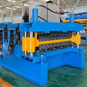 <span class=keywords><strong>Machine</strong></span> de formage à rouleaux automatique à double couche pour la production de tuiles de toiture ondulées - Product Image 2