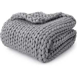 OEM Hersteller Weighted Polyester Super Cosy Chenille Garn Throw Chunky Knit Blanket