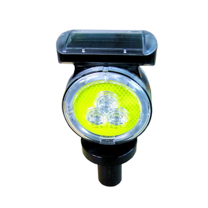 Haute <span class=keywords><strong>Qualité</strong></span> <span class=keywords><strong>Solaire</strong></span> LED Traffic Cone Light <span class=keywords><strong>Balise</strong></span> <span class=keywords><strong>De</strong></span> Sécurité Routière D'urgence avec Poignée Clignotant Réfléchissant Barricade Clignotant - Product Image 4