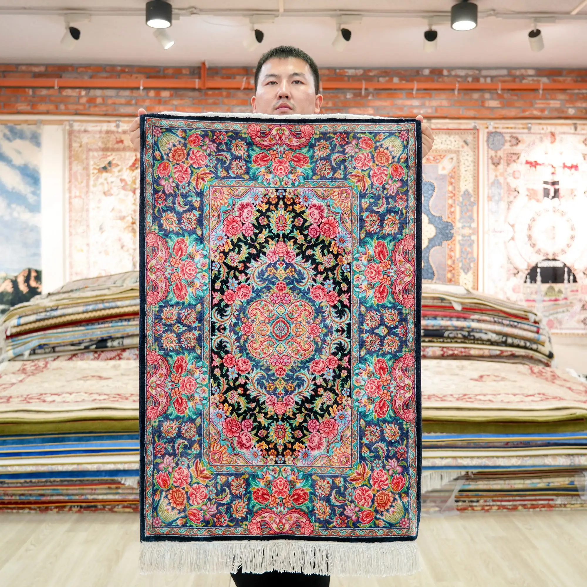 Karpet dan karpet kualitas tinggi 2x3ft buatan Turki dari karpet Turki emas sutra India Ariel untuk ruang tamu