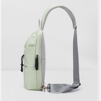 Nouveaux produits tendance 2026 : Sac de poitrine minimaliste durable avec logo personnalisé et pochette à bouteille à cordon de serrage