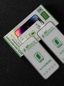 Verre trempé pour téléphone portable blindé HD pour <span class=keywords><strong>Samsung</strong></span> <span class=keywords><strong>S22</strong></span> Évacuation rapide Couvre l'écran du téléphone portable avec précision Verre de téléphone - Product Image 5