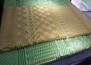 Machine de découpe de profil <span class=keywords><strong>mousse</strong></span> pour <span class=keywords><strong>matelas</strong></span>, avec forme ondulée - Product Image 5