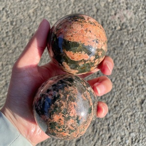 Venta al por mayor de esferas de cuarzo rutilado verde pulidas a mano, bolas de piedras preciosas, decoración coleccionable espiritual - Product Image 1