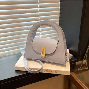 Bolso de mano de alta calidad para mujer, nuevo bolso de hombro semicircular, estilo retro con cierre completo. - Product Image 4